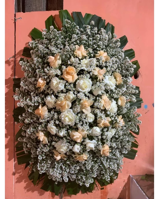 coroa-rosas-champanhe-brancas-redimensionado