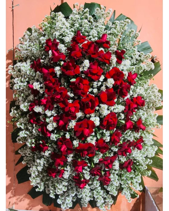 coroa-rosas-vermelhas-asters-brancos-redimensionado